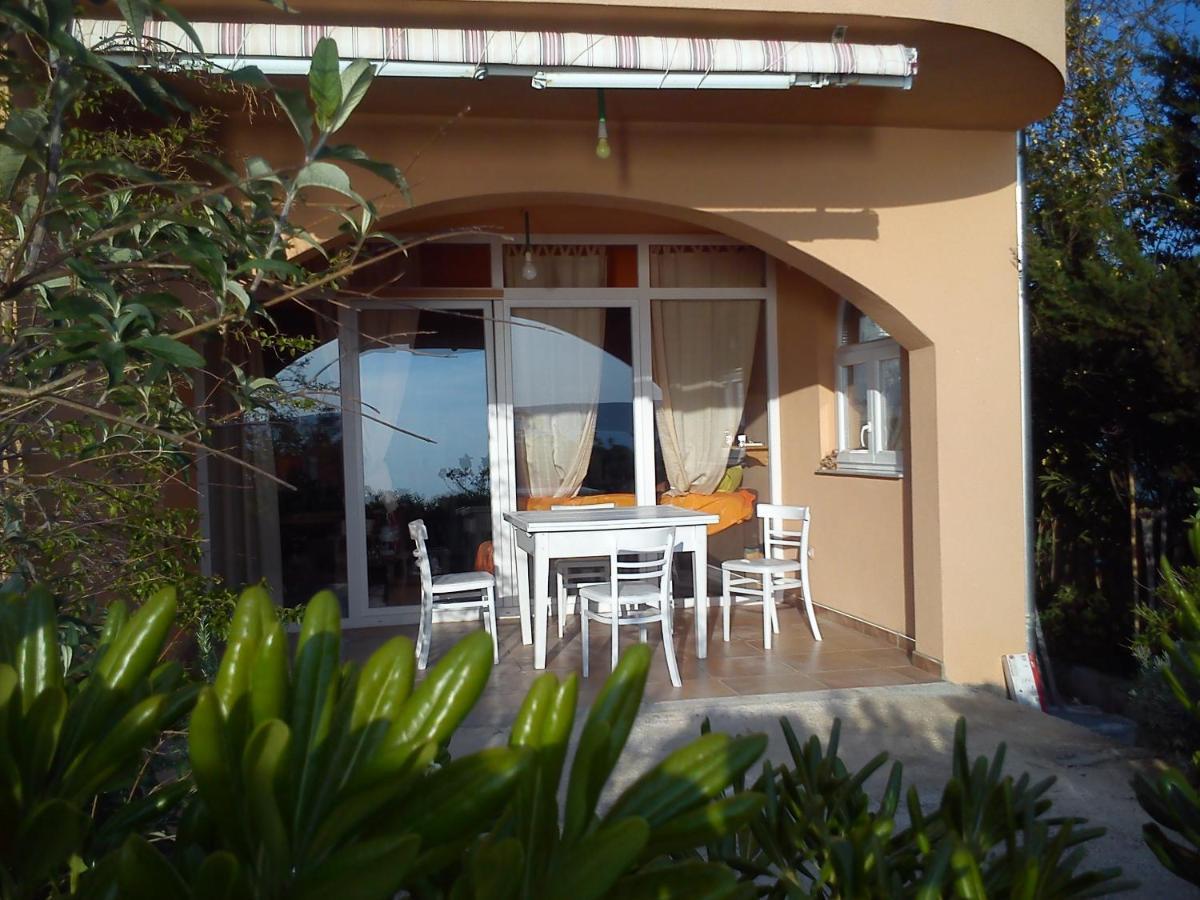 Apartman Atanasov Seline Esterno foto